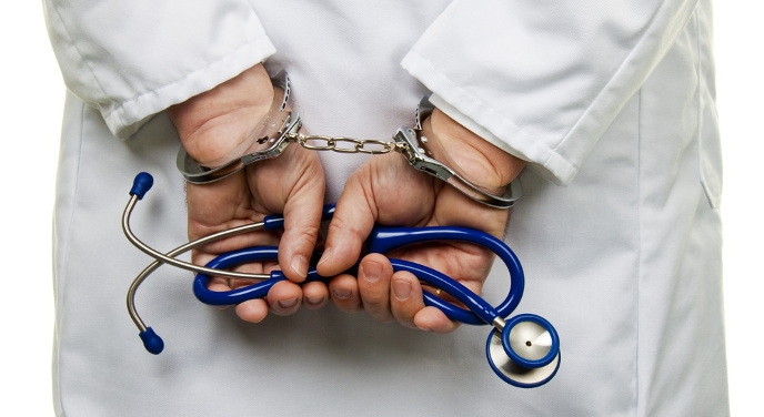 Анестезиолог подозревается в изнасиловании беспомощной пациентки в реанимации