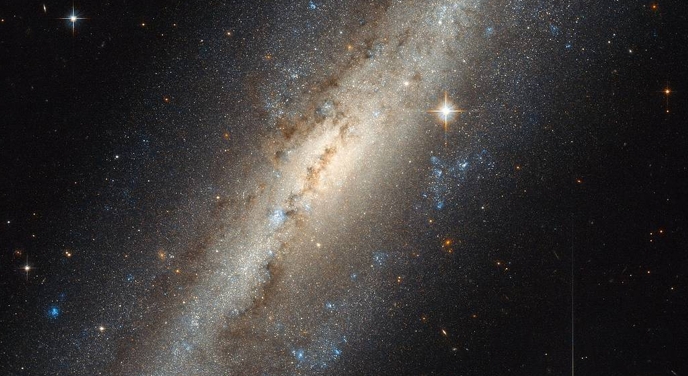 Учёные NASA сообщили о следах тёмной материи в галактике Андромеды